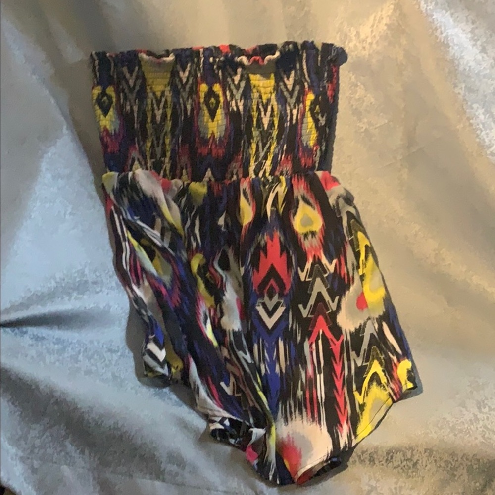 Colorful crop top shirt